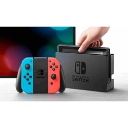 Herní konzole Nintendo Switch s Joy-Con - modro/ červená