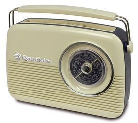 Přenosný retro radiopřijímač Roadstar TRA 1957/CR