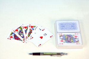 Canasta společenská hra karty v plastové krabičce 13x10cm